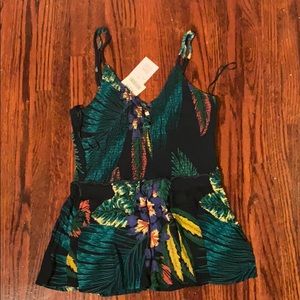 Slim fit Summer Tank ( NWT)